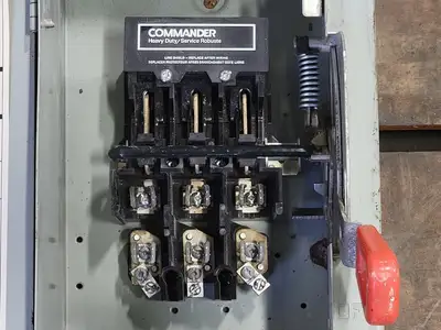 USED COMMANDER HD1032N
