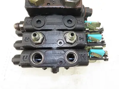 Husco 5000CC-C23 G Hydraulic 3-Spool Forklift Mast Control Valve Off EC25KE