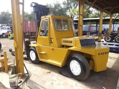 Used CATERPILLAR V225B FORKLIFT Internal Combustion Forklifts: Pneumatic Tire Florida US | USA Transequipment #1542624