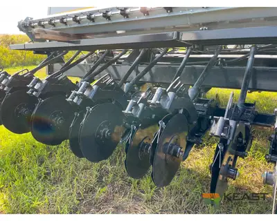Used CRUSTBUSTER _UNKNOWN_ No-Till Drills Iowa US | Keast Enterprises #1360182
