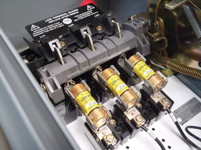 USED ALLEN-BRADLEY COMBINATION MOTOR CONTROLLER
