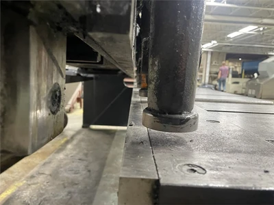 USED CINCINNATI MILACRON 1010
