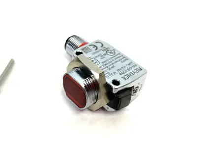 New | in-Stock KEYENCE Self-Contained Retro-reflective Sensor, M12 Connector, 4.2 m Photoelectric Sensors Michigan US | Maverick Industrial Sales #1402516