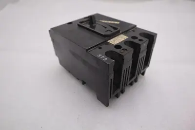 ITE SIEMENS EE3B040 EE3-B040 CIRCUIT BREAKER 40 AMP 3 POLE 240 Volt STOCK B-629