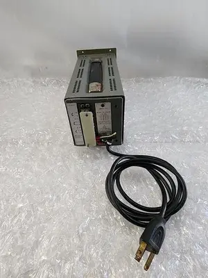 LAMBDA LP-410-FM PORTABLE BENCHTOP POWER SUPPLY