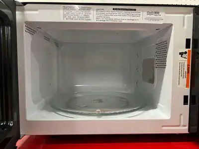 Used Emerson Used Emerson MW9255B Touch Control Microwave Oven 900W 0.9 Cu Ft - TH1 Restaurant Small Appliances Illinois US | Falcon Restaurant Supply #1374968