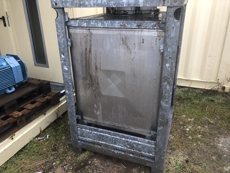 Used _UNKNOWN_ 1,000 LITRE Bins New Jersey US | Perry Equipment #145521