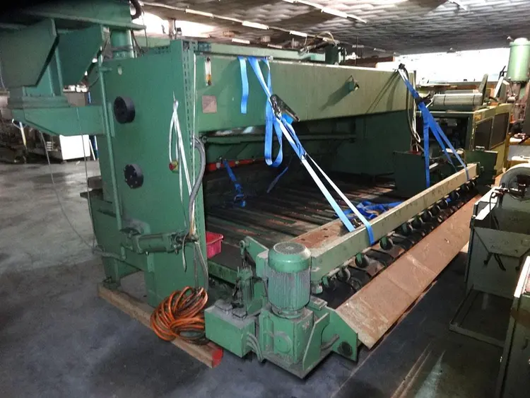 Used LVD PLATE SUPPORT SYSTEM + CONVEYOR + SCRAP CONTAINER Sheet Metal Shears | Apt International N.V #365121