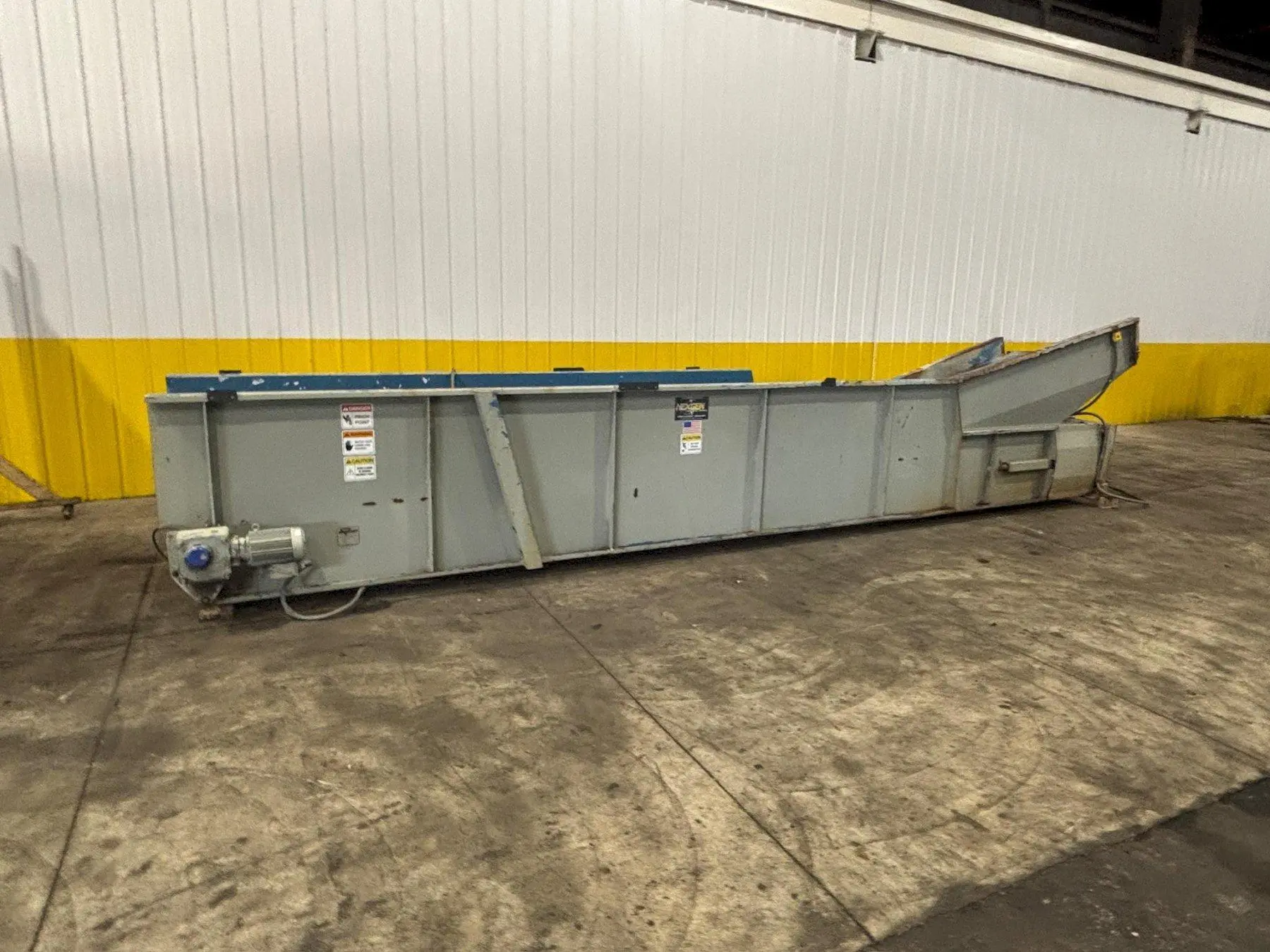 36" WIDE X 240" LONG NEXGEN INCLINED RUBBER BELT CONVEYOR:  STOCK #24239