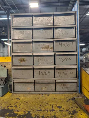 Used _UNKNOWN_ _UNKNOWN_ Work Benches Texas US | IRS Auction #1320821