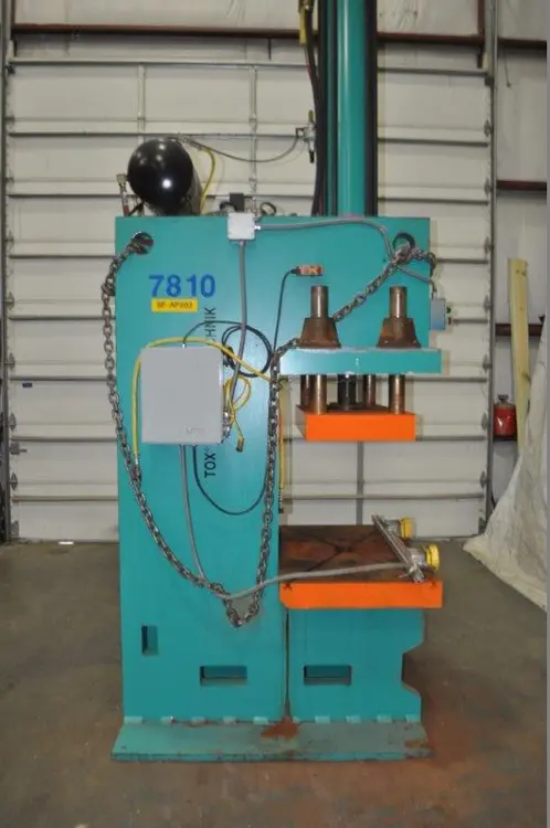 Used 2002 TOX PRESSOTECHNIK PCG/100 Hydraulic Presses | D & D Industries #438526