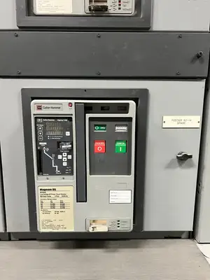 LV Double-Ended Unit Substation - 2 x 2000/3000kVA, 13.8kV Transformers w/ 600V MAGNUM DS Switchgear