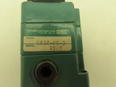 Aro 5232-05-3 Pneumatic Air Limit Switch Valve 3 Way Roller Arm 3/8" NPT