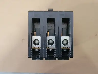 NEW SQUARE D EDB36050