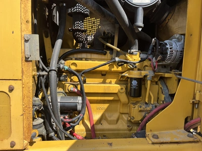 USED 2004 JOHN DEERE 670C SERIES 2