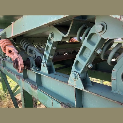 Edem Chip and Sawdust Feeder