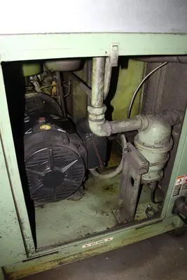 SULLAIR 16-100 Rotary Screw & Sliding Vane Air Compressors | Levy Recovery Group (4)