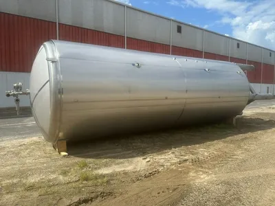 MUELLER 16,600 GALLON Cuve en Inox | Perry Equipment (1)