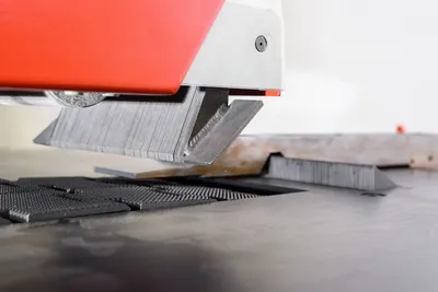 Northtech NT SLR-20SC Precision 20″ Straight Line Rip Saw ( 5-15/16″ depth of cut)