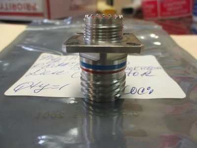 NEW Amphenol MFR-77820 (JD38999/20KB88SN)