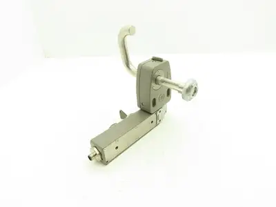 Fortress Interlocks THESNSMQ3 Machine Guard Switch Locking 24V