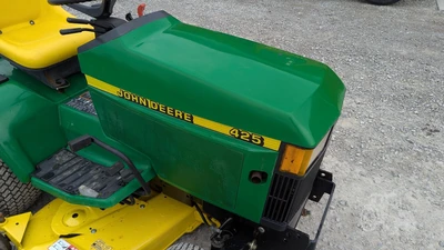 USED JOHN DEERE 425