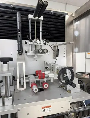 Yiman Manufacturing - Shrink Sleeve Labeler