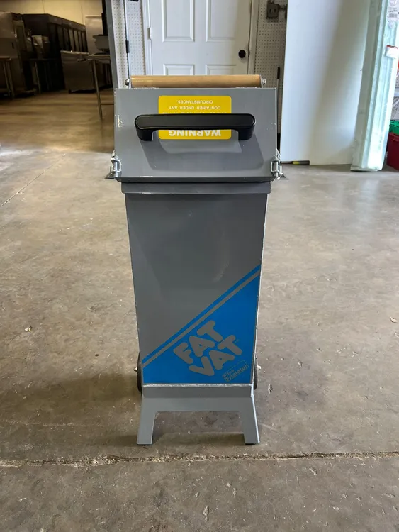 New | in-Stock Pitco Old Stock Pitco 40lb Fat Vat Fryer Waste Oil Transport Container Restaurant Equipment (Miscellaneous) Illinois US | Falcon Restaurant Supply #1375722