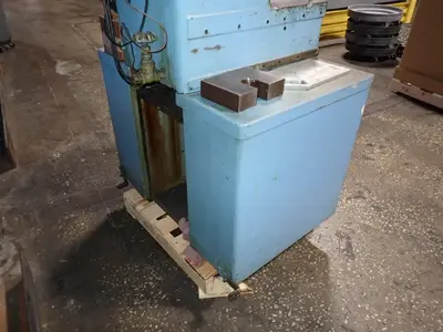 Used THE DENISON ENGINEERING CO DF4C04C28A59D38C35S01 Hydraulic Presses Ohio US | HGR 24 #917387
