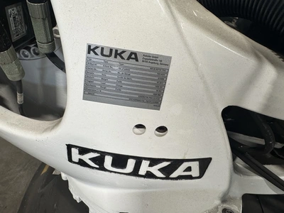 2011 KUKA KR 90 R2700 Pro tooling and equipment | Bowland Trading Ltd (4)