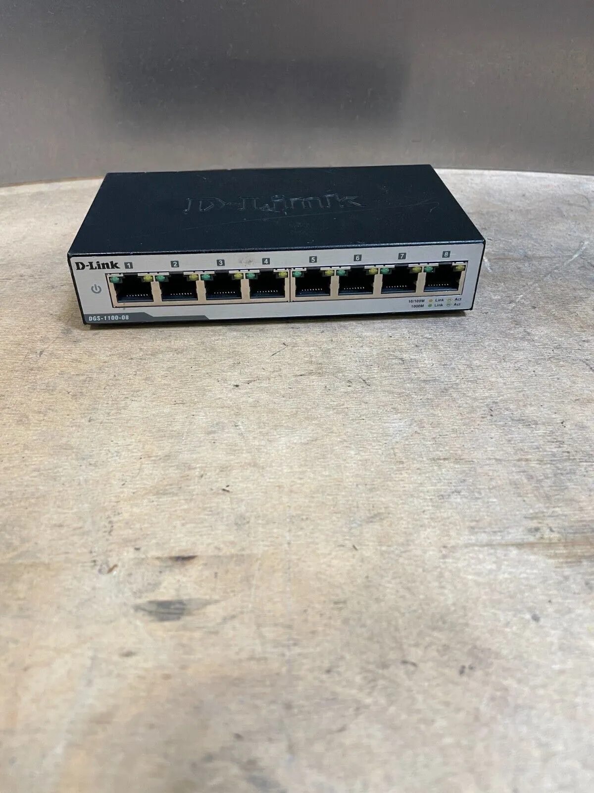 USED D-Link D-Link DGS-1100-08