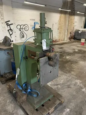 USED HYLLUS 300 BEADING MACHINE