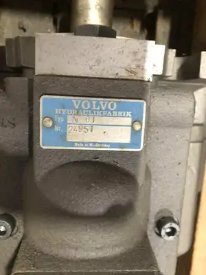 Volvo V30D-225RK-01-N Inline Variable Displacement Axial Piston Pump 225cm3 -NIB