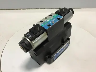 USED VICKERS DG4V-3S-6C-M-U-HL7-60-EN490-B13