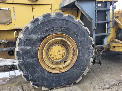 USED 2001 KOMATSU WD600-3