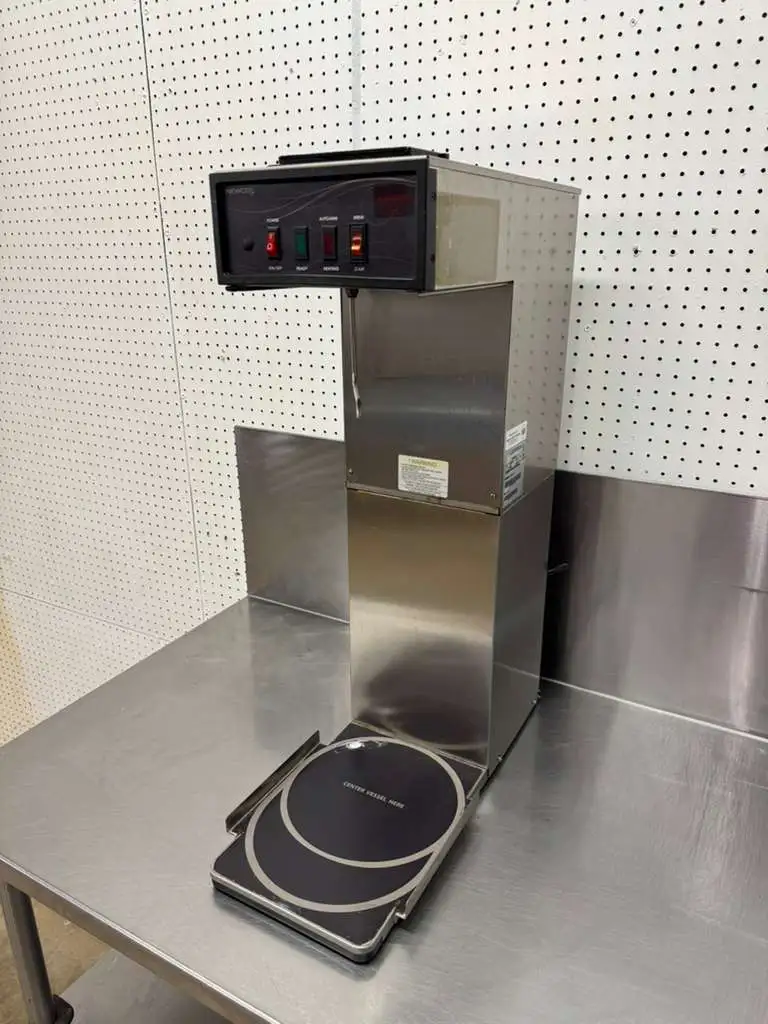 Used Newco Used Newco NKT3-NS1 Commercial Iced Tea Brewer Machine 120V Beverage Equipment (miscellaneous) Illinois US | Falcon Restaurant Supply #1375083
