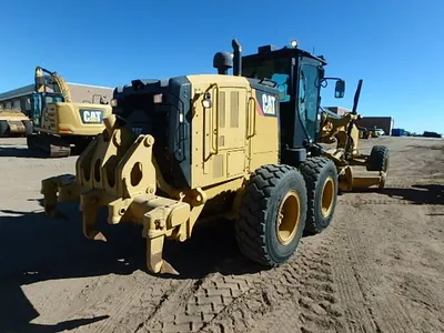 2015 Caterpillar 140M3