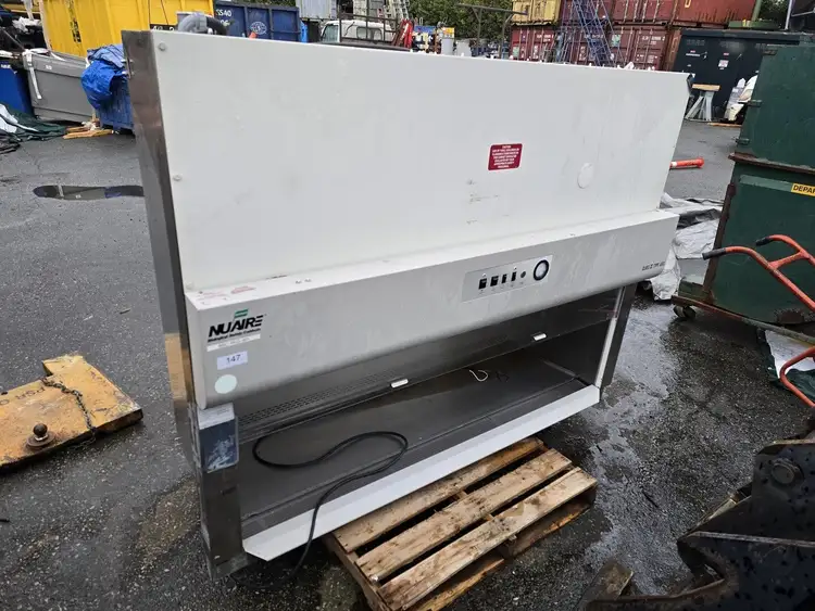 Used NUAIRE CLASS II TYPE A/B3 Biotechnology British Columbia CA | Lenmark #279432