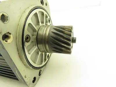 Yaskawa Electric SGMGH-13A2A-YR52 AC Servo Motor 1300W 8.34N-m 1500rpm 200V