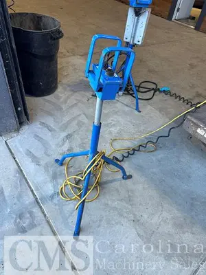 Unknown 8000 lb Scissor Lift