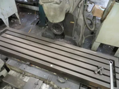 CINCINNATI-MILACRON 320-18 Horizontal Mills - (incl: Vertical "Attachment") | Mohawk Machinery (5)