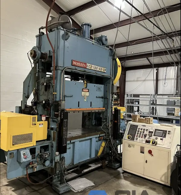 Used 1972 NIAGARA NIAGARA SC2-100-60-30 PRESS Straight Side Presses | Alma Machinery #898703