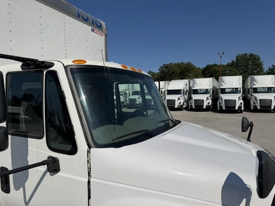 Used 2018 INTERNATIONAL 4300 SBA4X2 Box trucks Indiana US | Miedema Asset Management Group #1414604