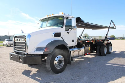 New | in-Stock 2025 MACK GRANITE 64BR Rolloff Trucks Texas US | Roll Off Truck World #1491919