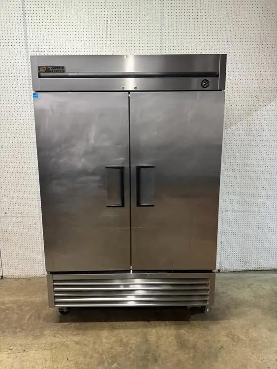 Used True Used 2016 True T-49F Stainless 2 Door Solid Door Reach-In Freezer 120V Freezers Illinois US | Falcon Restaurant Supply #1374963