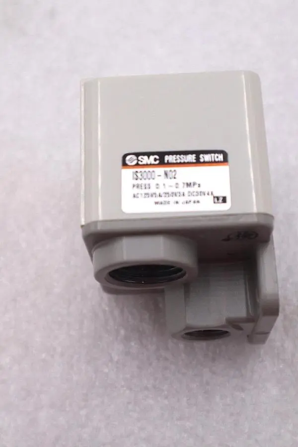 SMC IS3000-N02 Pressure Switch #L-381-A