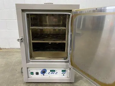 USED VWR 1330GM