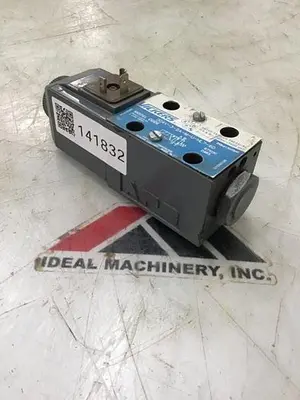 USED VICKERS DG4V-3-2A-M-U-HL7-60