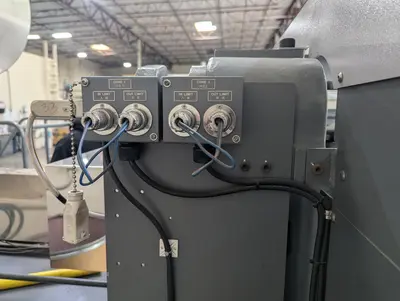 2010 TOSHIBA EC200SXV50-8B Injection Molding Horizontal/Vertical | Machinery Network (14)