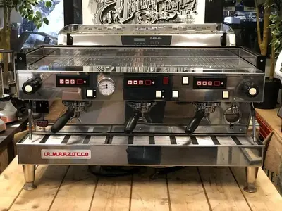 USED LA MARZOCCO LINEA CLASSIC AV